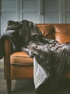 Read more about the article Differences between leather vs faux leather